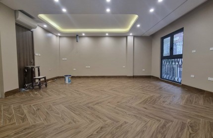 Bán Nhà Phân Lô Láng Hạ 105M2 5 Tầng MT 5M 18 Tỷ - Vỉa Hè  Ô TÔ KD Văn Phòng Spa….